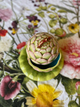 Load image into Gallery viewer, Artichoke Tureen with Underplatter