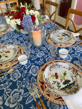 Load image into Gallery viewer, Faenza Garofano Carnation Scalloped Dinner Plate by Artistica Deruta of Italy - Set of 4