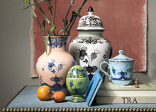 Load image into Gallery viewer, Ginori 1735 Oriente Italiano Albus Potiche Vase
