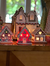 Load image into Gallery viewer, White Icing Lighted Gingerbread House