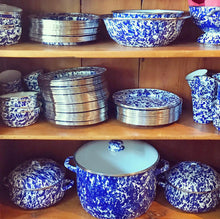 Load image into Gallery viewer, Splatterware Enamel Large Serving Bowl