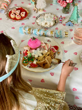 Load image into Gallery viewer, D. Porthault Coeurs Placemats and Napkins Sets