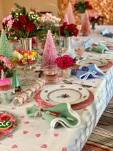 Load image into Gallery viewer, D. Porthault Coeurs Placemats and Napkins Sets