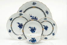 Load image into Gallery viewer, Herend Chinese Bouquet Black Sapphire