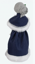 Load image into Gallery viewer, Byers' Choice Carolers Yardley Family of 4