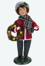 Load image into Gallery viewer, Byers' Choice Carolers Walker Family of 4
