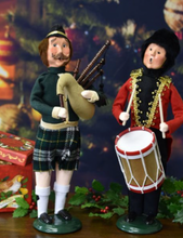 Load image into Gallery viewer, Byers' Choice 12 Days of Christmas Carolers - Set of 12