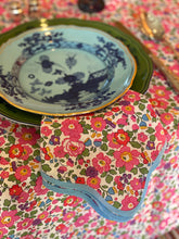 Load image into Gallery viewer, Ginori 1735 Oriente Italiano Iris Salad or Dessert Plate