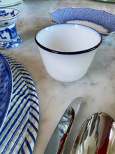 Load image into Gallery viewer, French Hand Blown Glasses