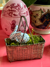 Load image into Gallery viewer, Woven Silver Easter Basket - Set of 3 - Vintage