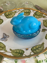 Load image into Gallery viewer, Mosser Glass Bunny Rabbit Covered Dish