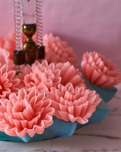 Load image into Gallery viewer, Pink Flower Candle