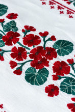 Load image into Gallery viewer, Geranio Embroidered Rectangular Tablecloth