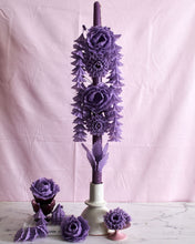 Load image into Gallery viewer, Purple Flower Candle