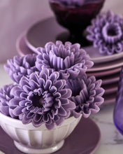 Load image into Gallery viewer, Purple Flower Candle