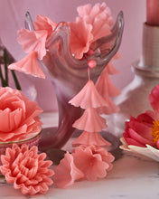 Load image into Gallery viewer, Pink Flower Candle