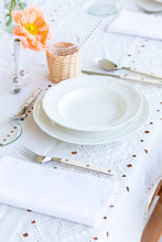 Load image into Gallery viewer, Ojete White Rectangular Tablecloth