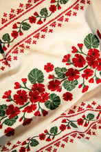 Load image into Gallery viewer, Geranio Embroidered Rectangular Tablecloth
