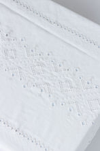 Load image into Gallery viewer, Ojete White Rectangular Tablecloth