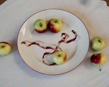 Load image into Gallery viewer, Sprezz - Ribbon Dessert Plates | Set of Four
