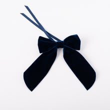 Load image into Gallery viewer, Individual Velvet Napkin Bows | No Reservation

