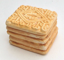 Load image into Gallery viewer, Custard Cream Biscuit Trinket Box
